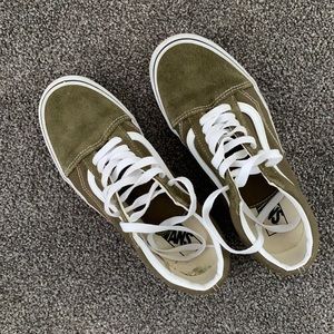 Suede green men’s Vans